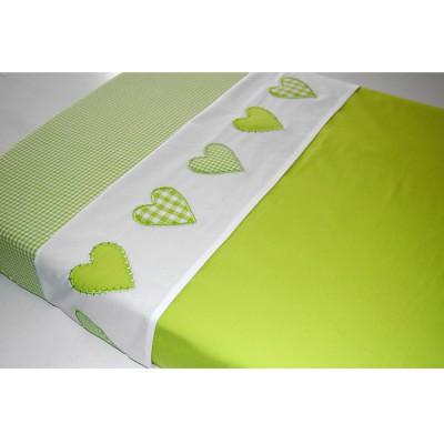 Drap de lit coeur patchwork vert anis (120 x 150 cm)