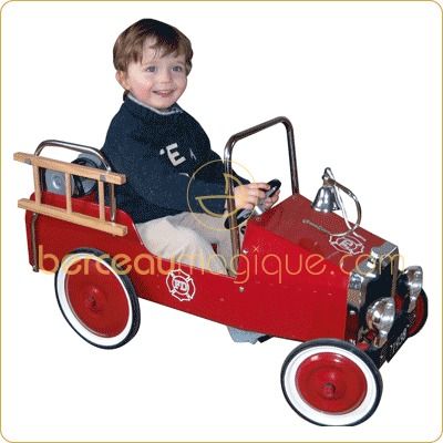 Camion de pompiers en m�tal � p�dales    par  Baghera