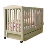 Lit b�b� � barreaux Tilleul simple (sur roulettes avec tiroir) (15 coloris) - Mathy by bols