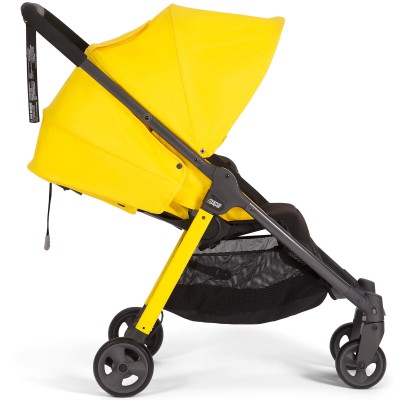 poussette-4-roues-armadillo-city-jaune.jpg