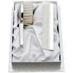 Peigne et brosse � cheveux Art D�co (m�tal argent�) dans leur coffret - Orf�vrerie de Cr�vigny 