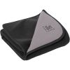 Couverture r�versible double polaire noir et taupe (100 x 72 cm)