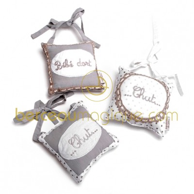 Lot de 3 coussins de porte par Amadeus
