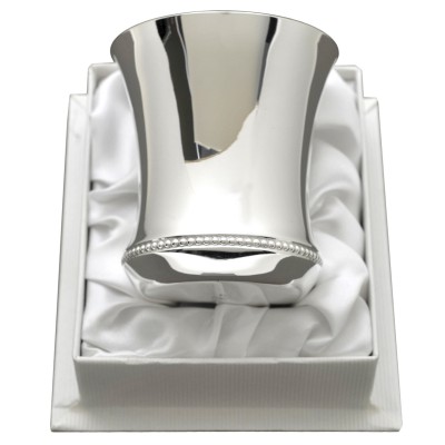 Timbale Pastourelle (m�tal argent�) dans son coffret par Orf�vrerie de Cr�vigny 