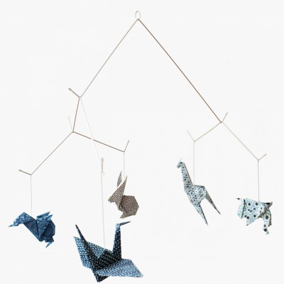 Mobile mural en papier chiyogami bleu