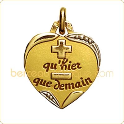 M�daille d'amour coeur ''Plus qu'hier, moins que demain'' (or jaune) par A.Augis