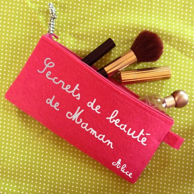 Pochette F�te des M�res fuchsia personnalisable par Les Griottes