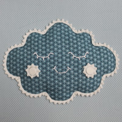 Tableau clouds bleu pois et fleurs (30 x 30 cm)