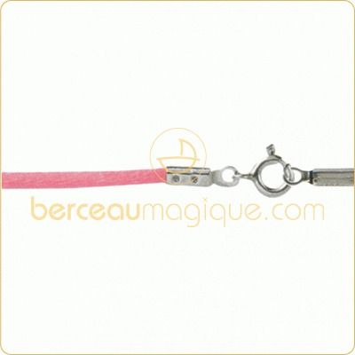 Collier cordon en coton rose (fermoir argent) par Berceau magique bijoux