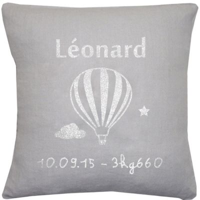 Coussin de naissance gris clair personnalisable (45 x 45 cm)
