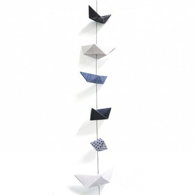 Guirlande papier paper boat en mer by sophie cordier