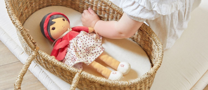 Poupée, poupon bébé et enfant
