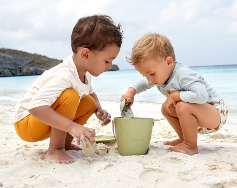 Bannière illustrant le guide d’achat Comment choisir un maillot de bain pour bébé ?