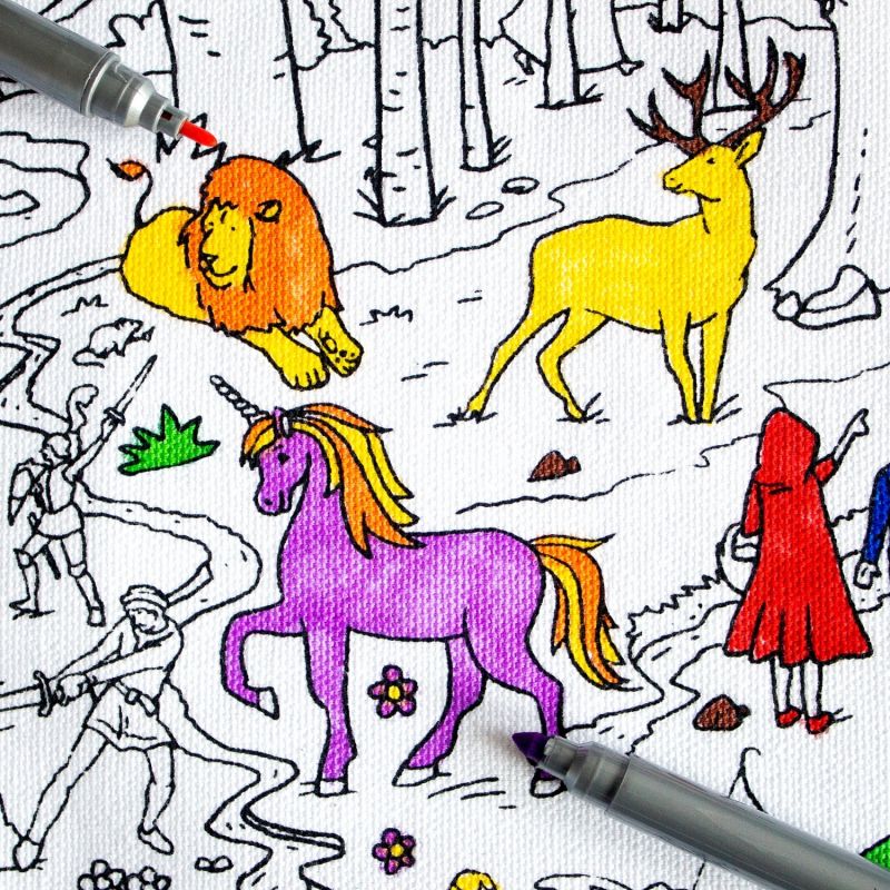 Set de table à colorier lavable et réutilisable Conte de fées avec 10 feutres Eatsleepdoodle Produit 4