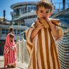 Poncho de bain enfant Elma Camel BEBEL Ambiance 1