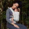 Porte bébé Omni Lite Mesh Pearl Grey Ergobaby Ambiance 2