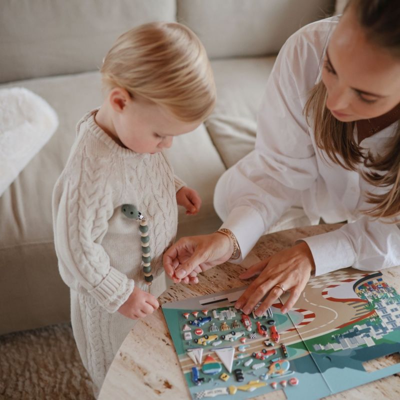 Autocollants réutilisables Sticker Book Race Mushie Ambiance 5