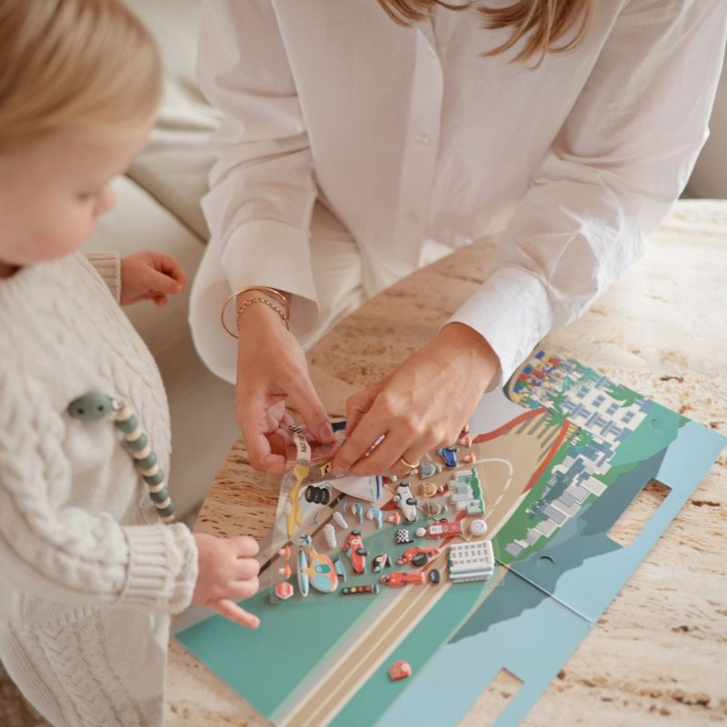 Autocollants réutilisables Sticker Book Race Mushie Ambiance 6