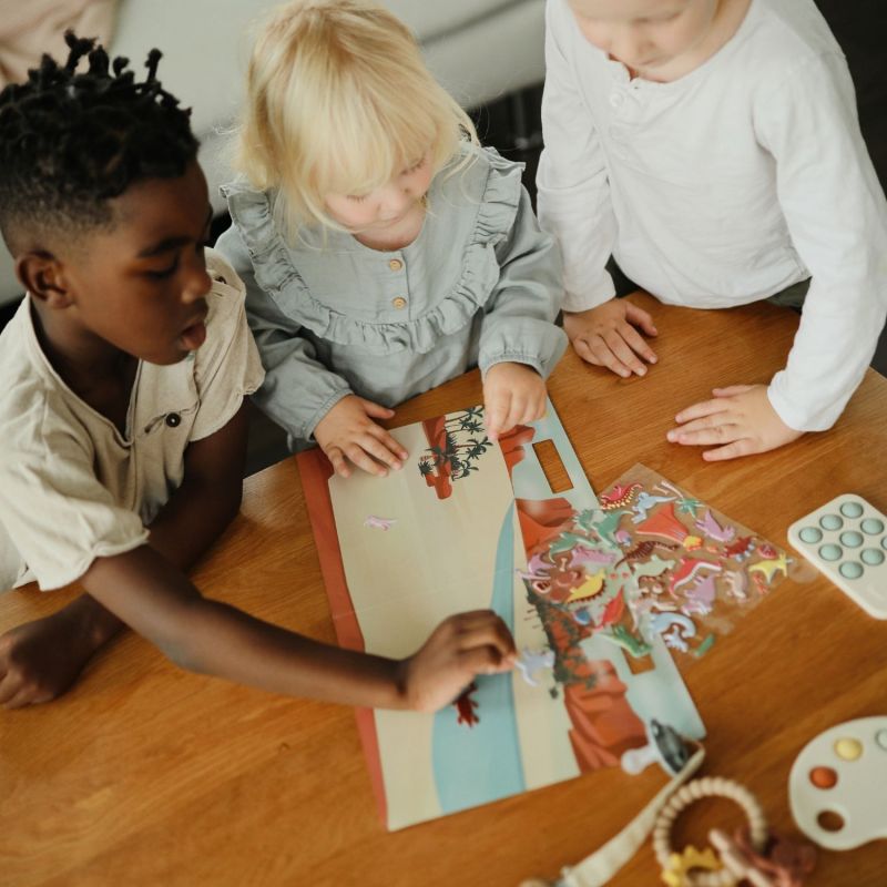 Autocollants réutilisables Sticker Book Race Mushie Ambiance 7