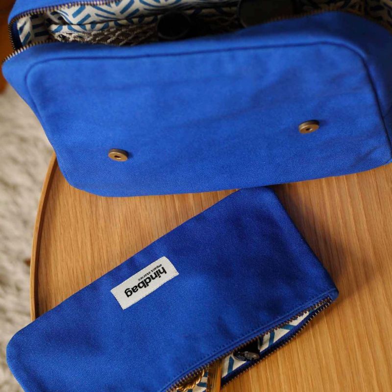 Trousse de toilette XL Alix Bleu Electrique Hindbag Ambiance 3