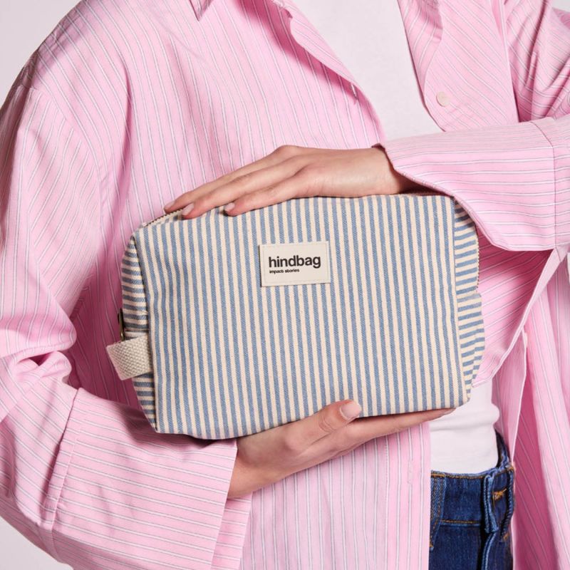 Trousse de toilette Leon Rayures Fines Bleu Hindbag Ambiance 2