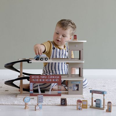 Garage en bois + figurines : Little Dutch - Berceau Magique