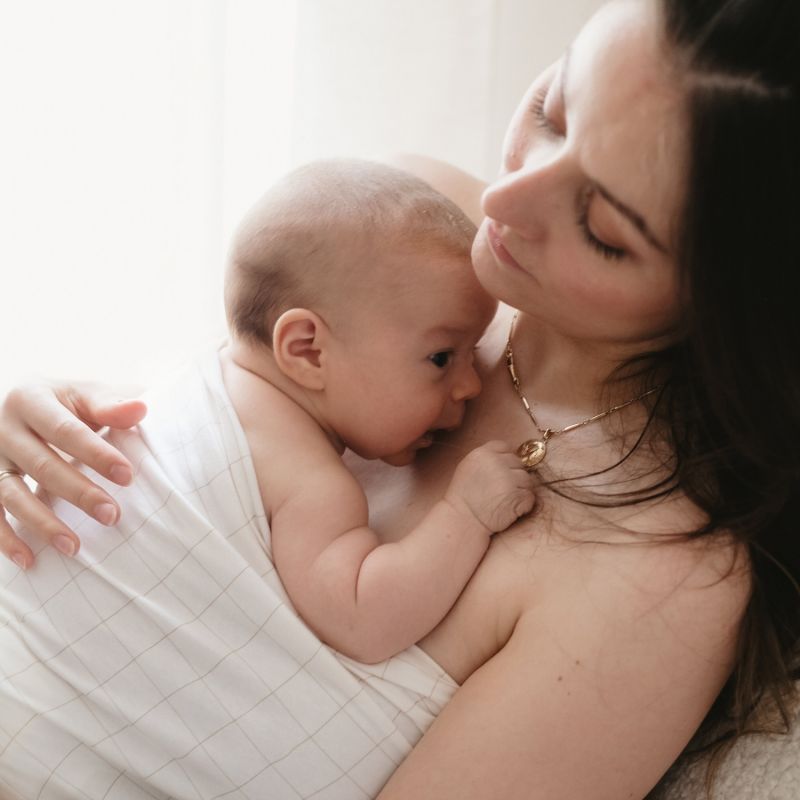 Bandeau de peau à peau tube grid (S/M) Candide Ambiance 2