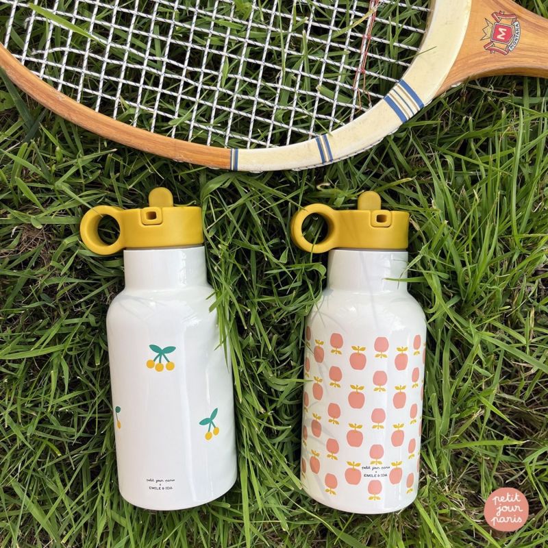 Mini gourde isotherme pomme Emile et Ida (350 ml) Petit Jour Paris Ambiance 4