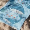 Serviette de plage Ocean World Blue (60 x 120 cm) Little Dutch Ambiance 9