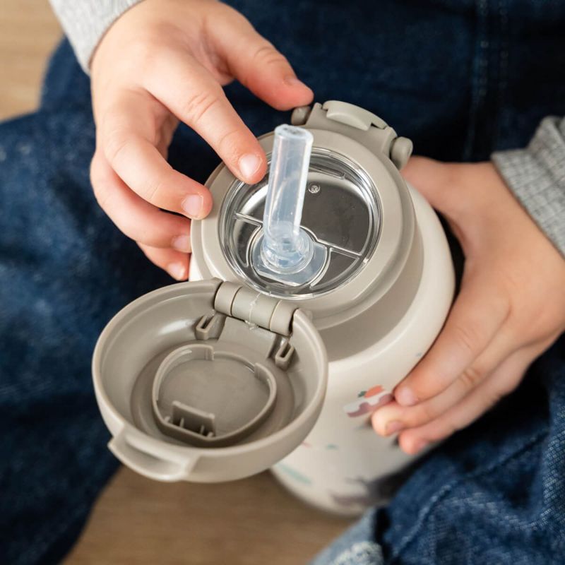 Gourde à paille isotherme Celebration Sable (340 ml) Done by Deer Ambiance 3