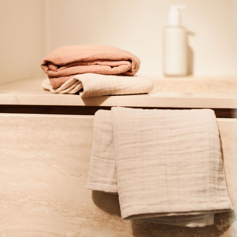 Lot de 3 langes Lewis Tuscany Rose Mix (65 x 65 cm) Liewood Ambiance 5