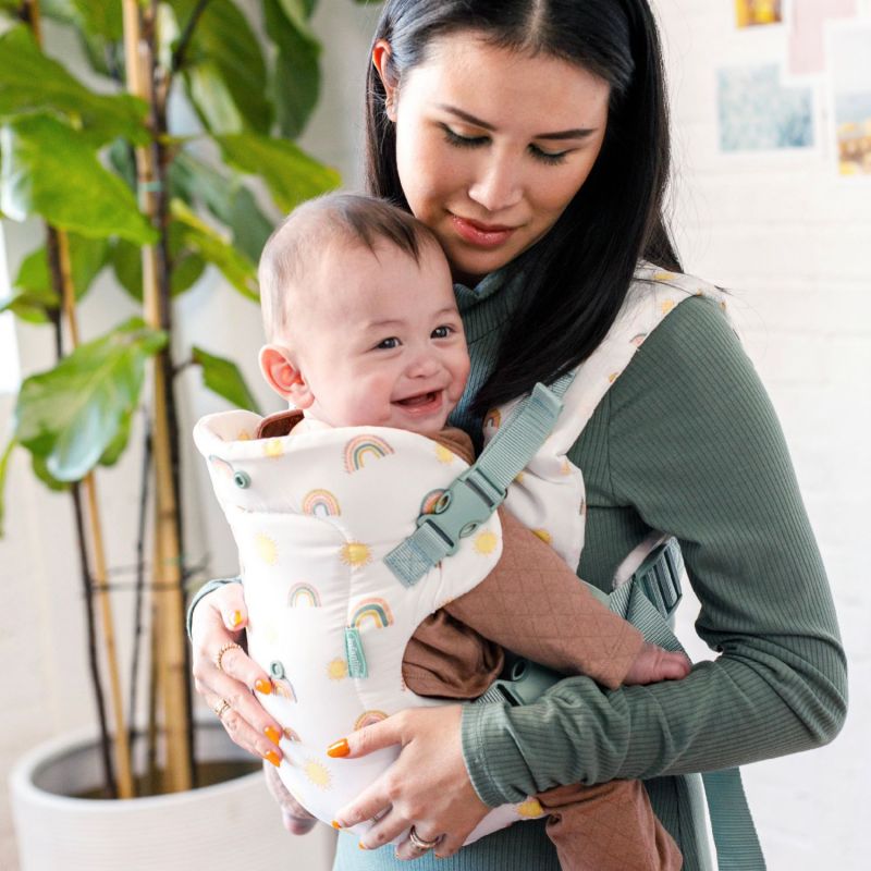 Porte bébé Flip 4 en 1 Arc-en-ciel Infantino Ambiance 6