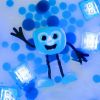 Personnage Blair bleu et 2 cubes lumineux  par Glo Pals