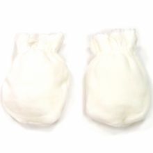 Moufles de naissance velours en coton écru  par Cambrass