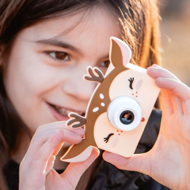 Coque en silicone pour appareil photo Zoo Friends Deer The Zoofamily Ambiance 2