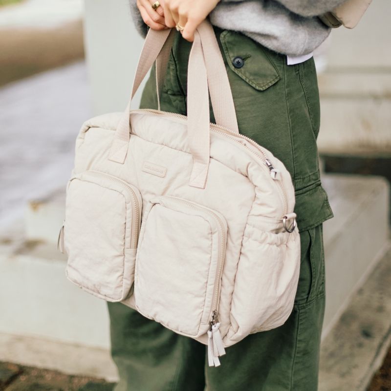 Sac à langer et pochette Mellow beige Childhome Ambiance 2
