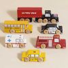 Lot de 7 voitures New-Yorkaises en bois FSC Le Toy Van Ambiance 9