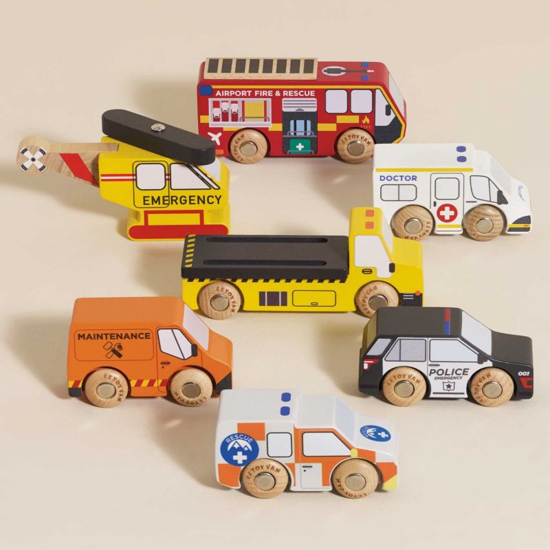 Lot de 7 voitures New-Yorkaises en bois FSC Le Toy Van Ambiance 7