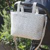 Sac Crossbody Little Bloom Fleurs Gris Pasito a pasito Ambiance 9