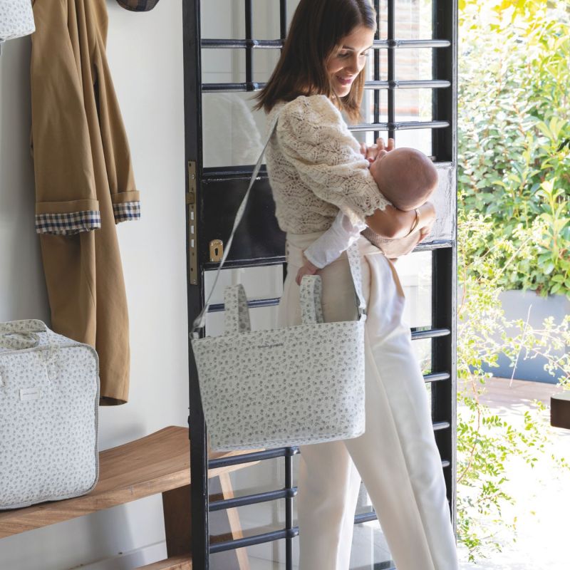 Sac Crossbody Little Bloom Fleurs Gris Pasito a pasito Ambiance 2