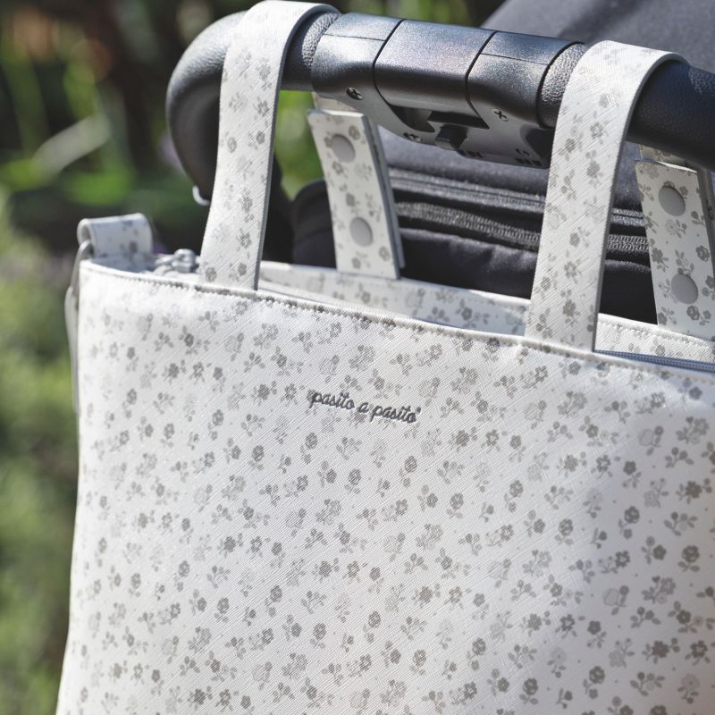 Sac Crossbody Little Bloom Fleurs Gris Pasito a pasito Ambiance 7