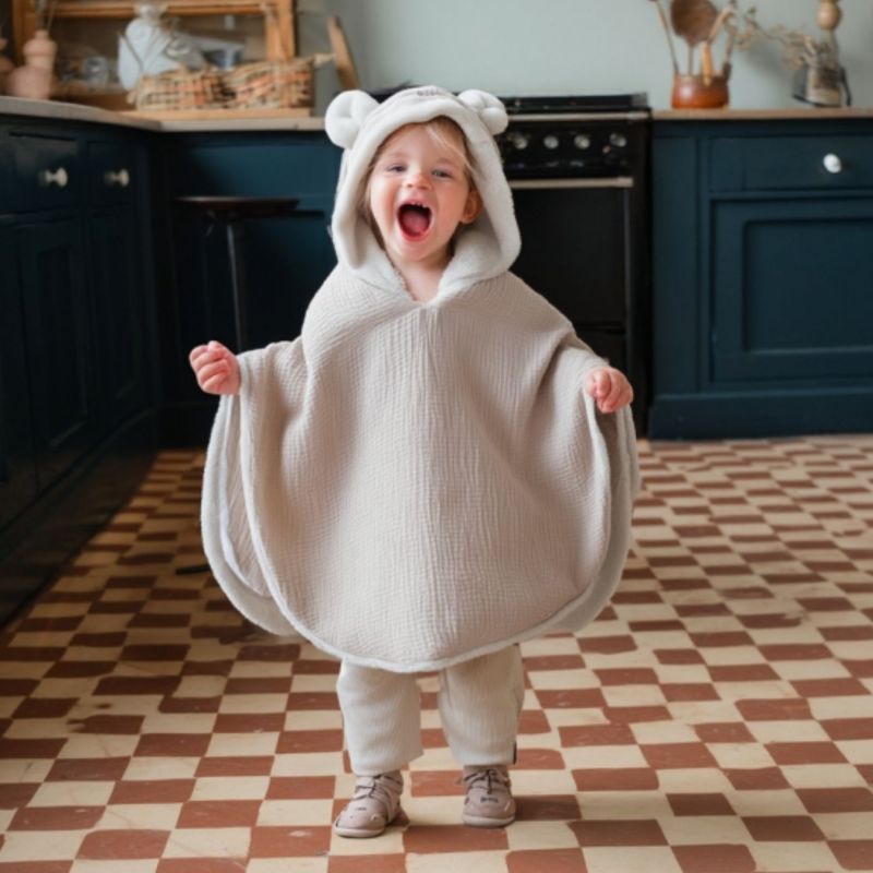 Poncho polaire Teddy Latte Powder Babyshower Ambiance 2