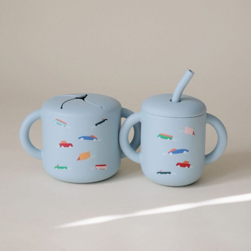 Tasse à paille Retro Cars Mushie Ambiance 3