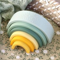 Jeu à empiler arc en ciel vert