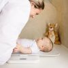 Pèse-bébé numérique avec plateau amovible Alecto Ambiance 2