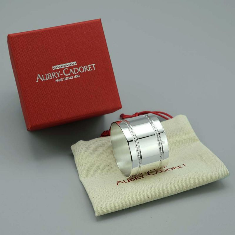 Rond de serviette Perles personnalisable (argent massif 925°) Aubry-Cadoret Ambiance 2