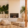 Fauteuil pouf Terrazzo Sand  par Wigiwama