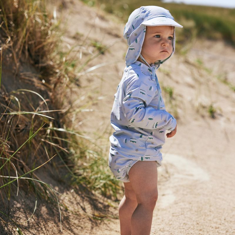 Image d'ambiance de présentation du produit Tee-shirt anti-UV Surf Boy (6-12 mois) - Fresk