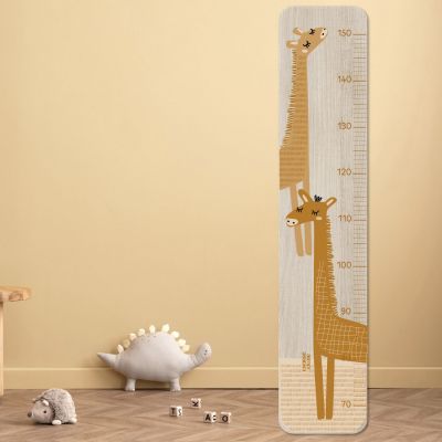 Toise en bois girafes Isidore Caramel