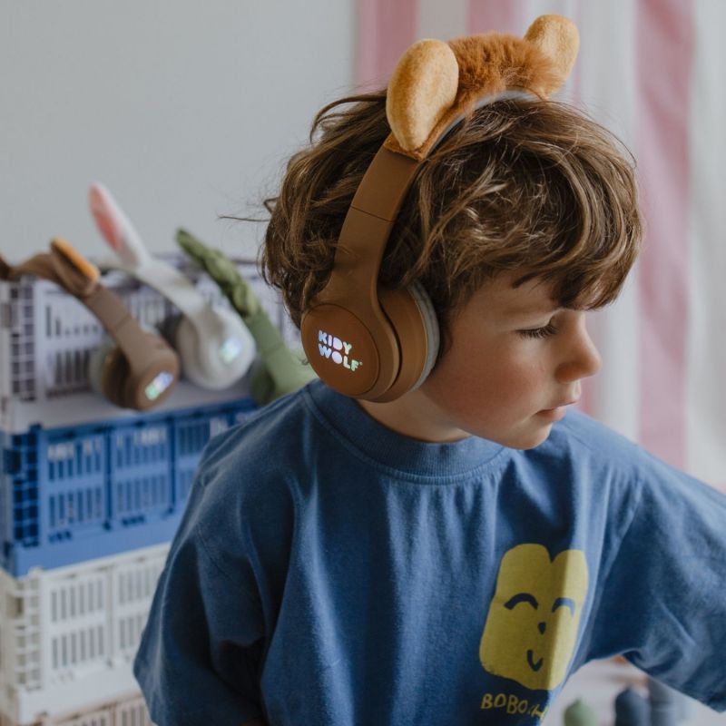 Casque Audio Bluetooth KIDYEARS Lion oreilles aimantées  KIDYWOLF Ambiance 4